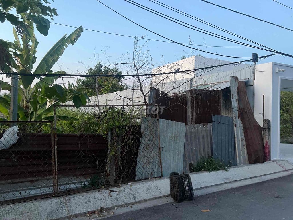 Đất vườn hẻm 1991 Lê Văn Lương, Nhơn Đức 10x49m giá 4,4 tỷ