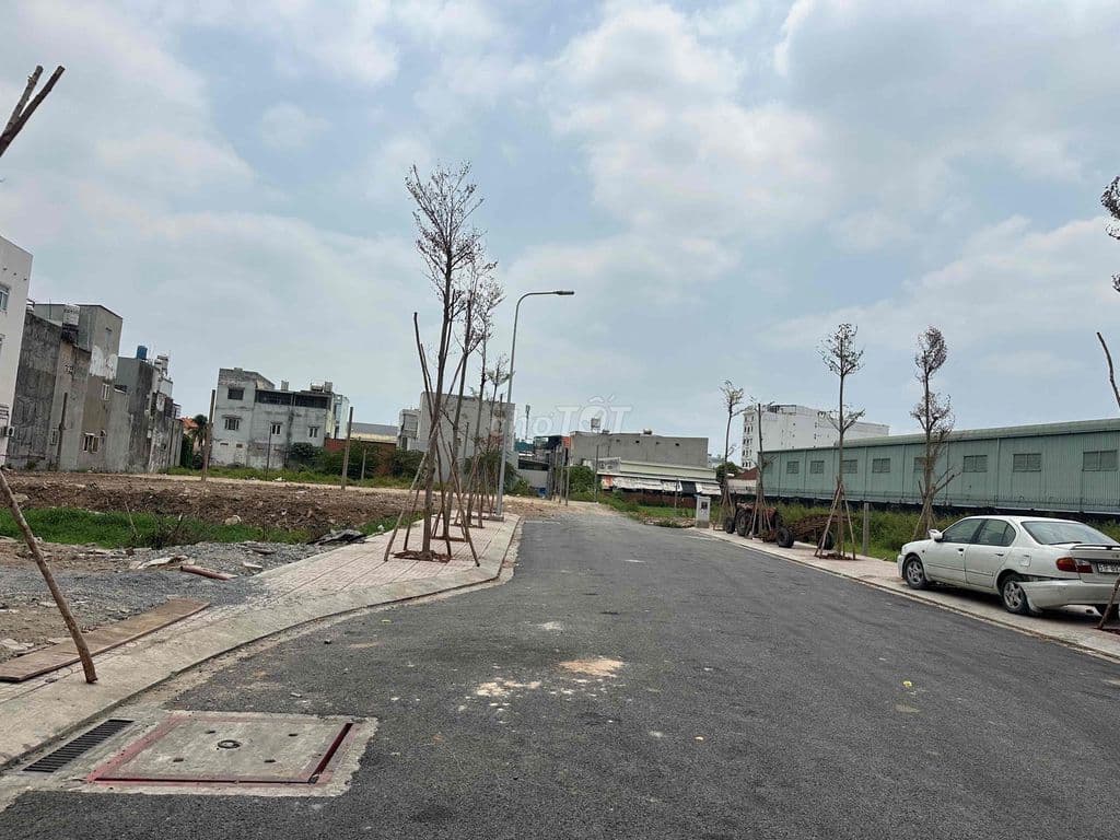 ⚜️ ĐẤT 𝑩𝑨́𝑵 Nguyễn Thị Tú, 4m67x11m, xây dựng tự do