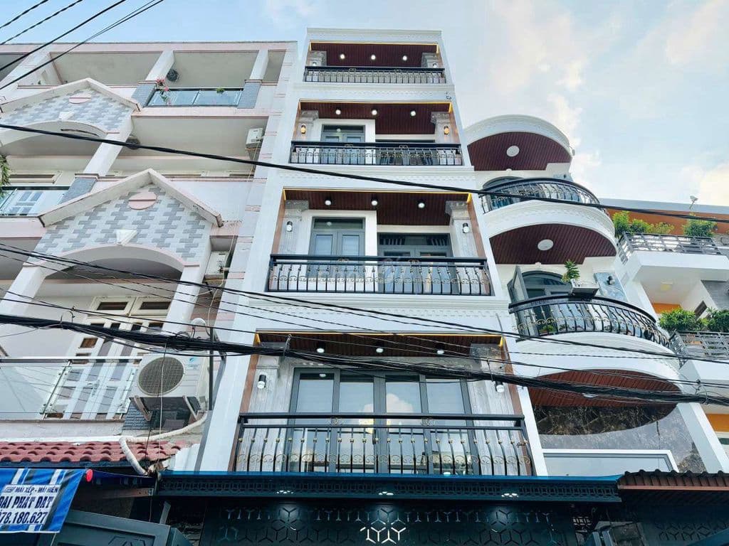 Nhà HXH - 5 Tầng (7PN), khu Quang Trung