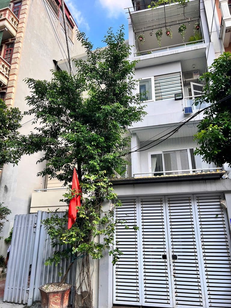 Nhà riêng mặt ngõ lớn, oto tránh ngõ 172 Âu cơ - Ảnh 2