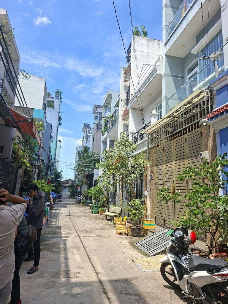 NHÀ ĐẸP -NGANG 5M HIẾM- HXH THÔNG -LÊ V QUỚI GIÁP T PHÚ-75M²-CHỈ 6.xT
