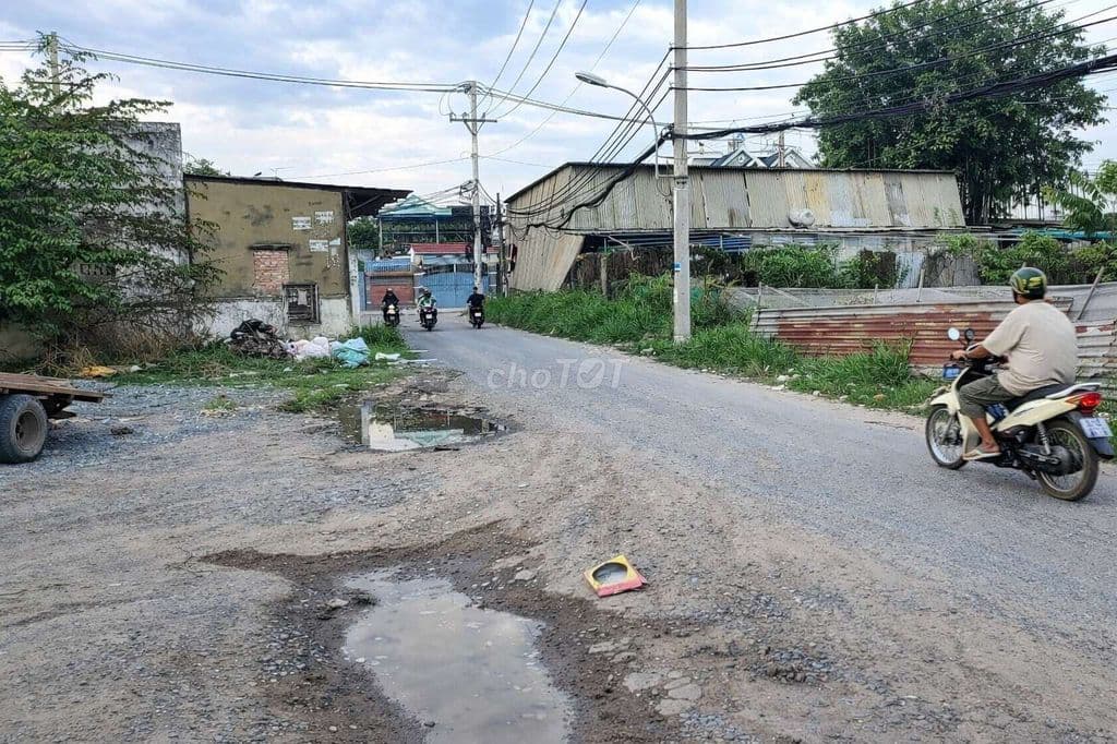 Đất thổ cư mặt tiền Đông Thạnh 8-1-Hóc Môn.Dt 450m2 có 120m2 tc~7,8ty - Ảnh 3