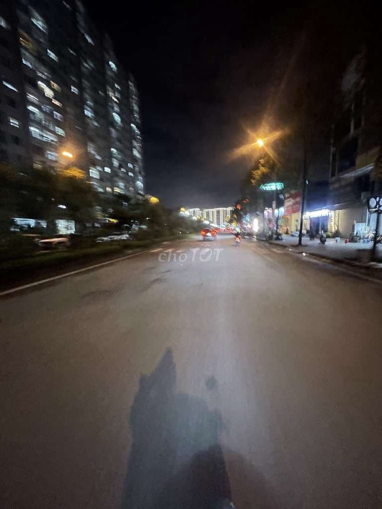 Bán đất mặt phố kinh doanh Mễ Trì, 240m2, giá 145 tỷ
