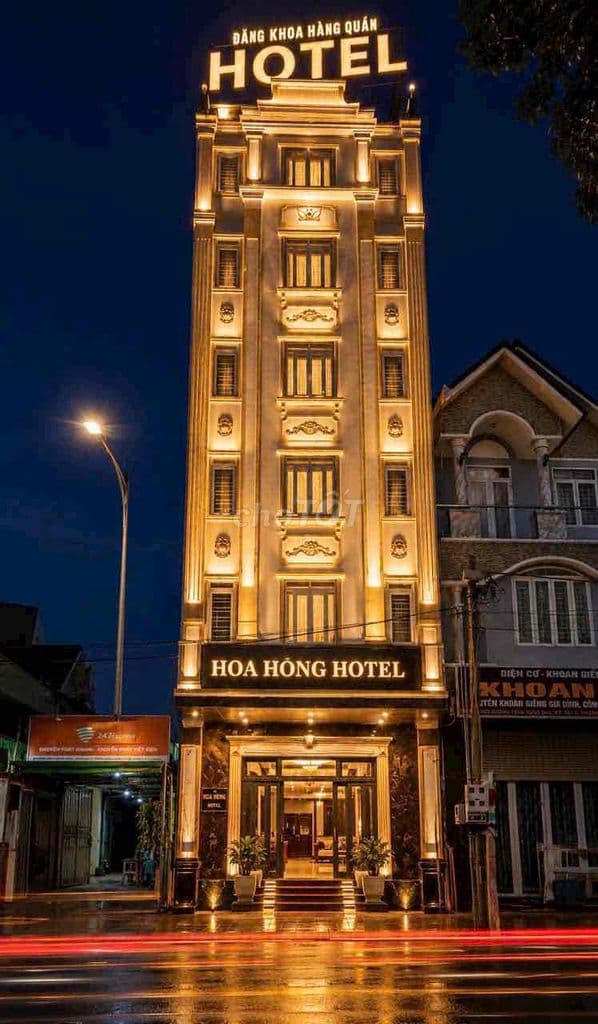 1x TỶ KHÁCH SẠN 6 TẦNG 16 PHÒNG - 6.3x20 - THU 100TR/THÁNG