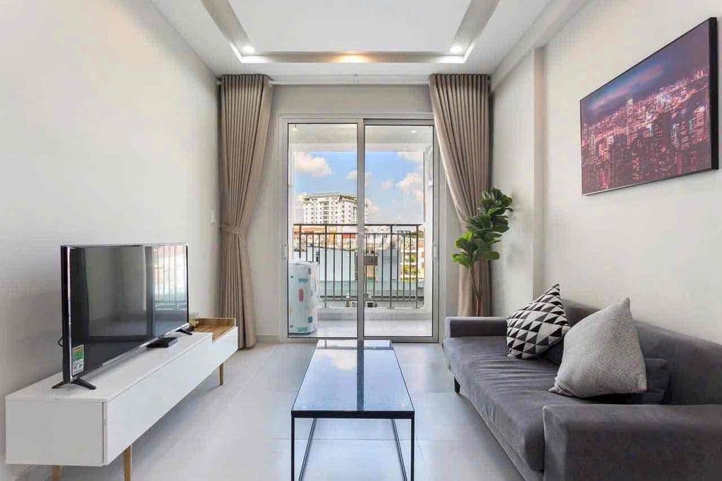 Bán gấp căn hộ Carillon 7, có Sổ Hồng, 66m2 2PN-1WC tặng Full nội thất