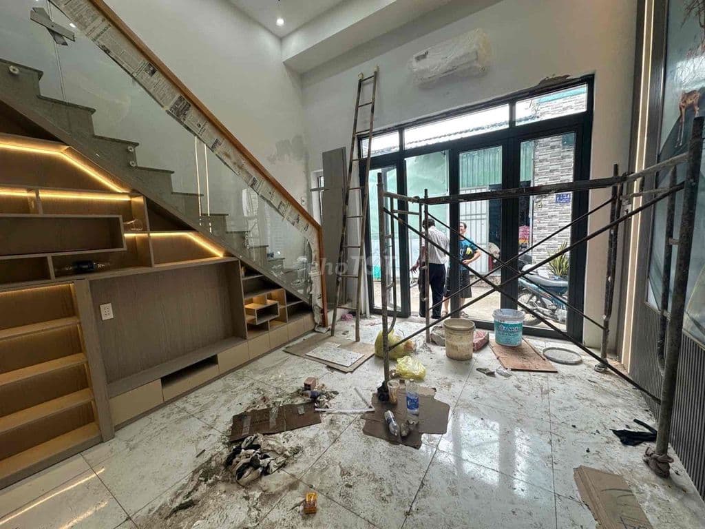 🏡 NHÀ MỚI HẺM XE HƠI PHAN VĂN HỚN – GẦN COOPMART – 42M² – 💰CHỈ 4.2 TỶ
