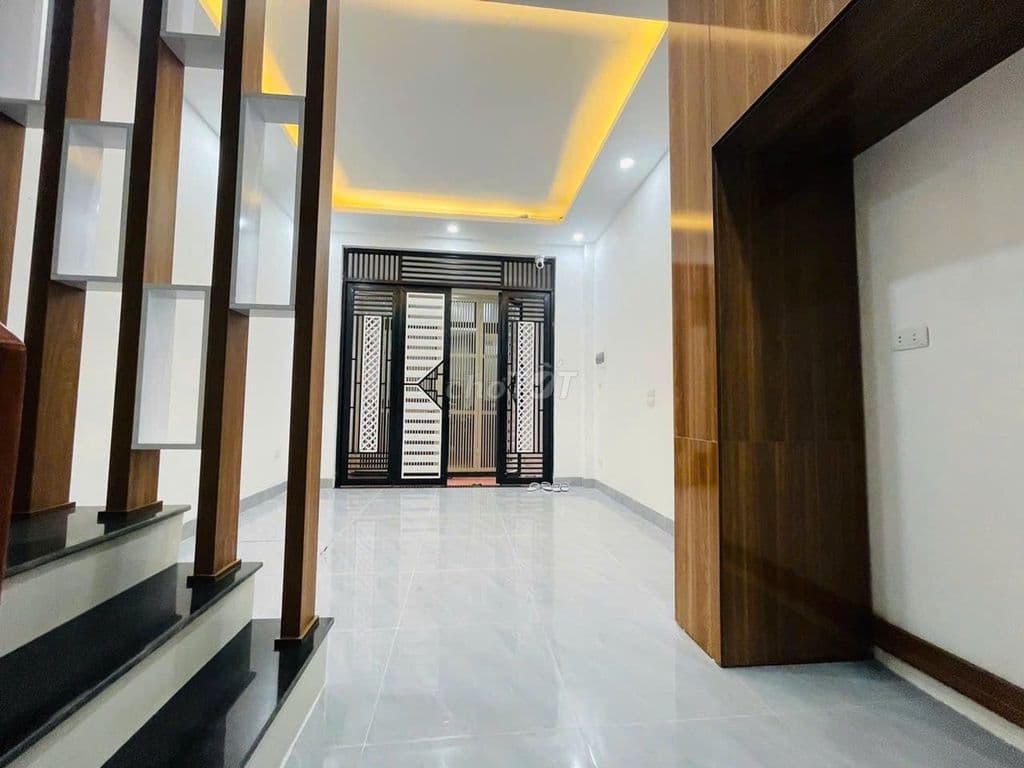 Tôi chính chủ bán nhà ngõ 145 Quan Nhân nhà mới 5 tầng 6,98 tỷ