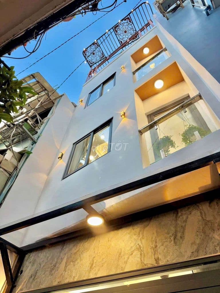 🌹🌹 NHÀ 4 TẦNG- HUỲNH VĂN BÁNH- P.CẦU KIỆU - DT 24M
