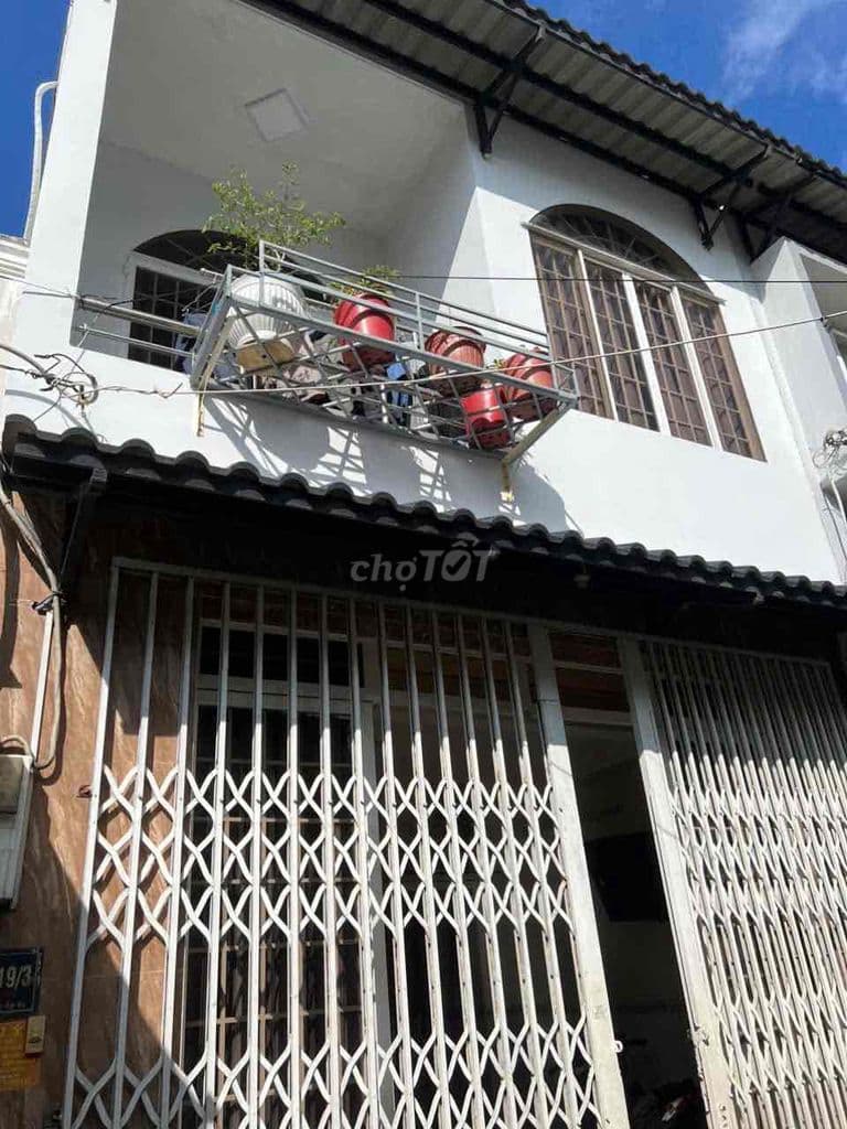 Nhà hẻm xe hơi C7B đường Phạm Hùng xã Bình Hưng huyện Bình Chánh