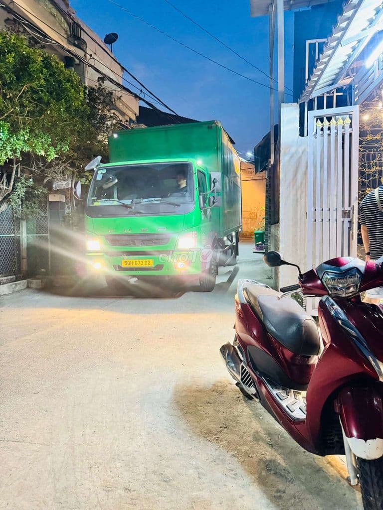 Nhà SổHồngRiêng Mới xây 3 phòng ngủ,2 WC Đường ĐHT18. Giáp Gò Vấp