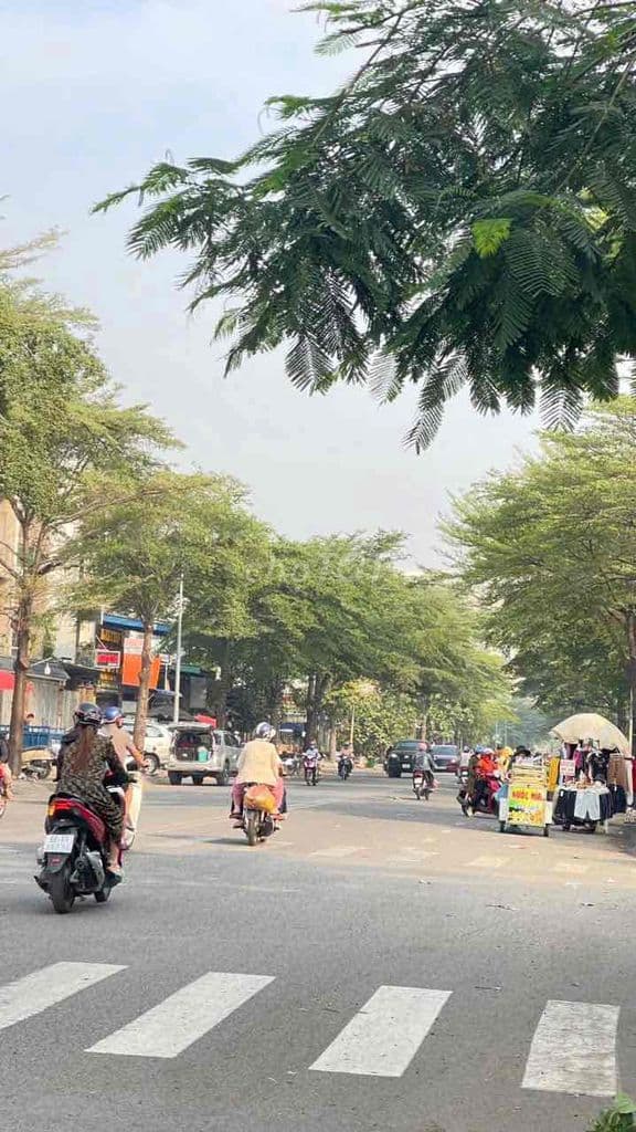 Bán nhà 3 tầng mặt tiền đường số 6-KDC thủ đức House-shr hoàn công - Ảnh 2