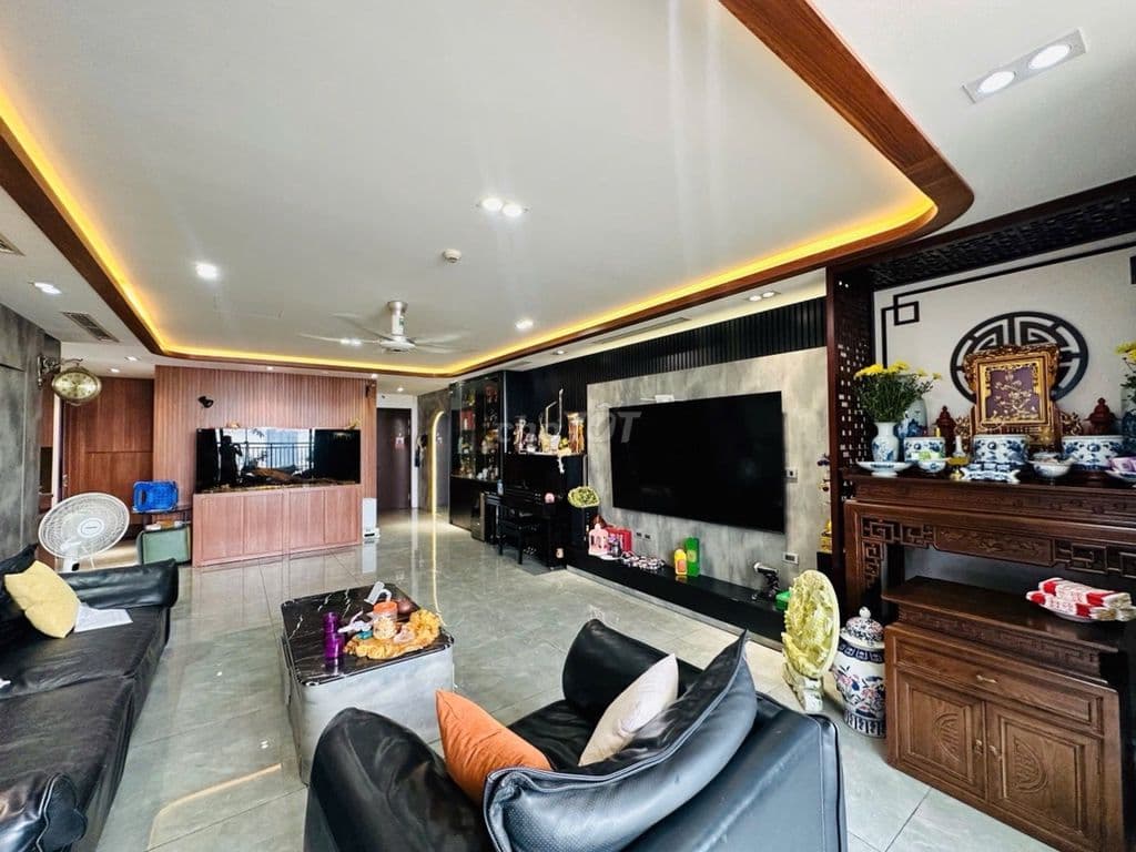 Bán căn DUPLEX Lâm Viên Complex, Nguyễn Phong Sắc, Cầu Giấy 255m2,2xtỷ