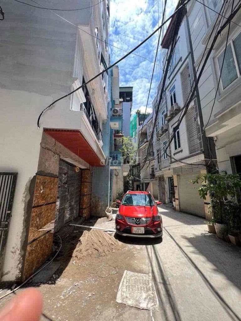 Chỉ gần 7 tỷ sở hữu nhà 5 tầng,3 ngủ đủ công năng, ô tô đỗ cửa