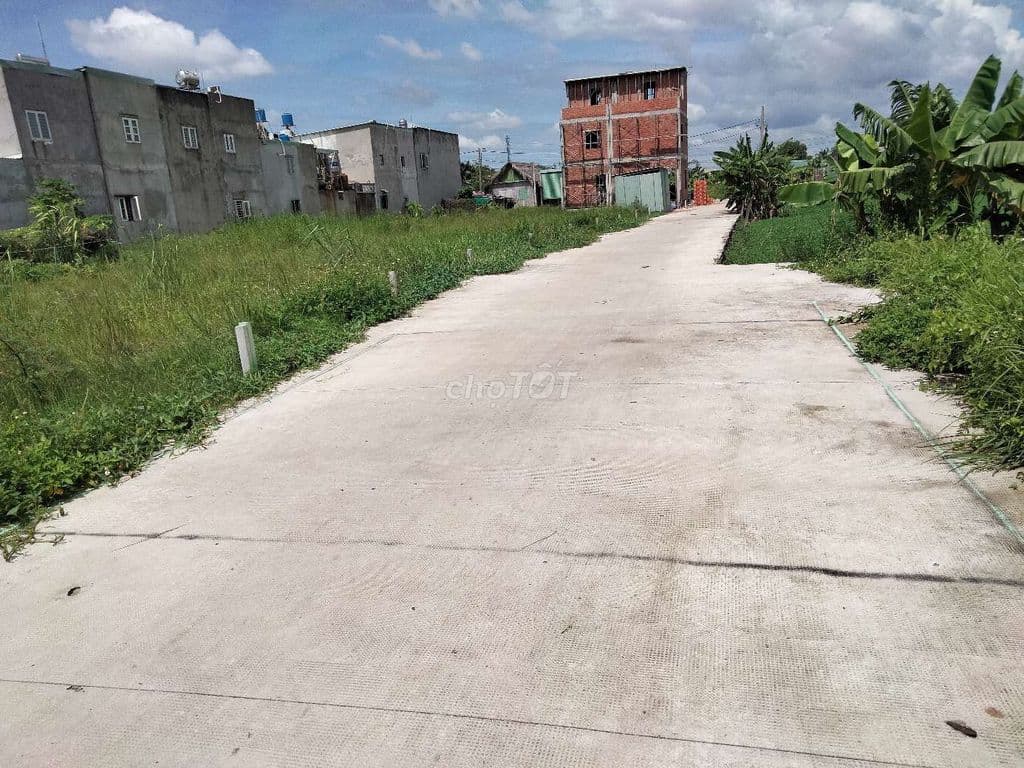 BÁN ĐẤT THỔ CƯ 131M2 MẶT TIỀN ĐƯỜNG 6M XÃ BÌNH MỸ
