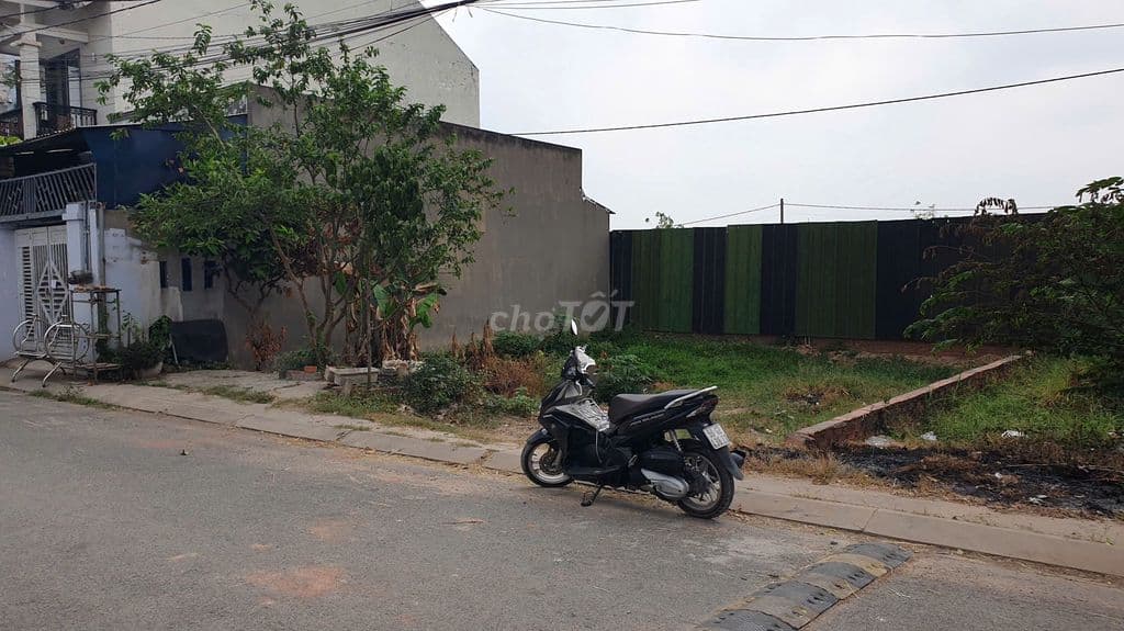 Đất thổ cư 5.5x16, đường 8m, gần trường Bùi Văn Ngữ - xã Bà Điểm cũ HM