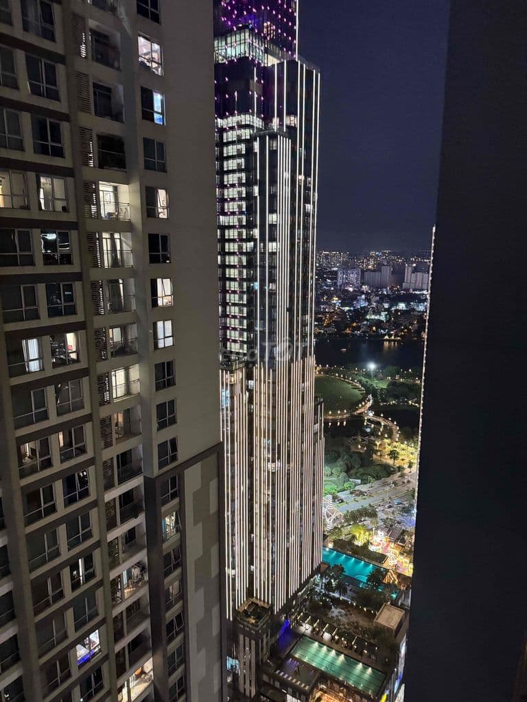 bán 2PN - 82m2 -Landmark 4, Layout vuông, giá : 8.8tỷ/bao phí - Ảnh 3