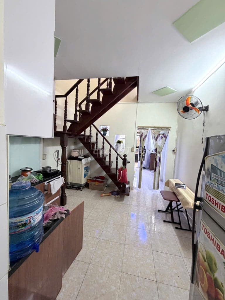 Bán nhà hẻm thông Lê Trọng Tấn ngay ĐHCT 1 lầu