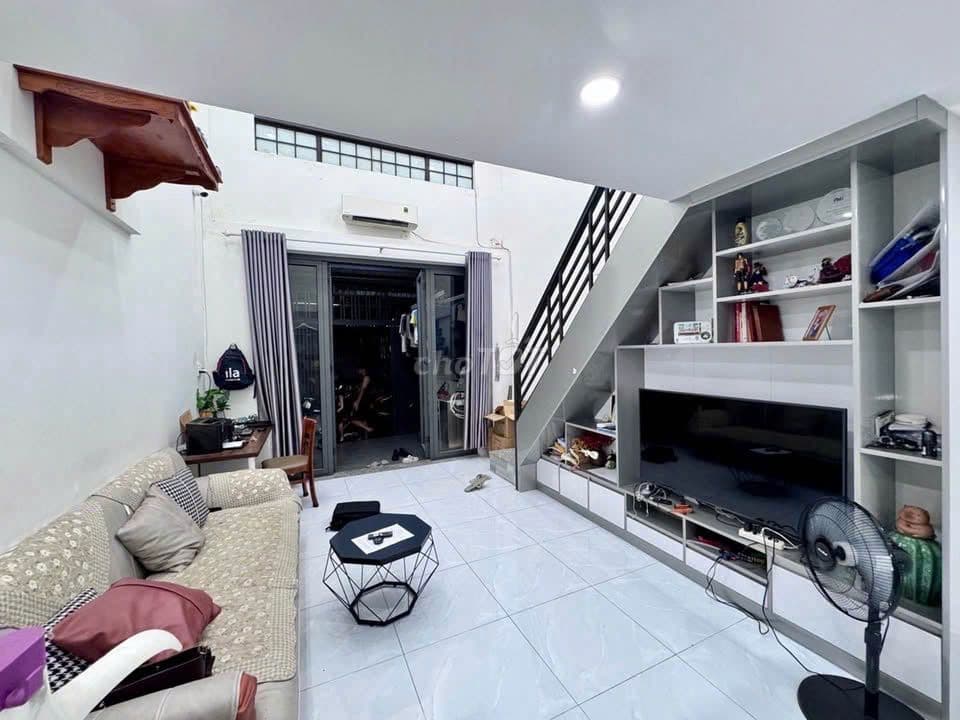 Nhà 30m² thổ cư giá chỉ 1,198 tỷ. Bán gấp nhà 4x7,5m gần bệnh viện Q12