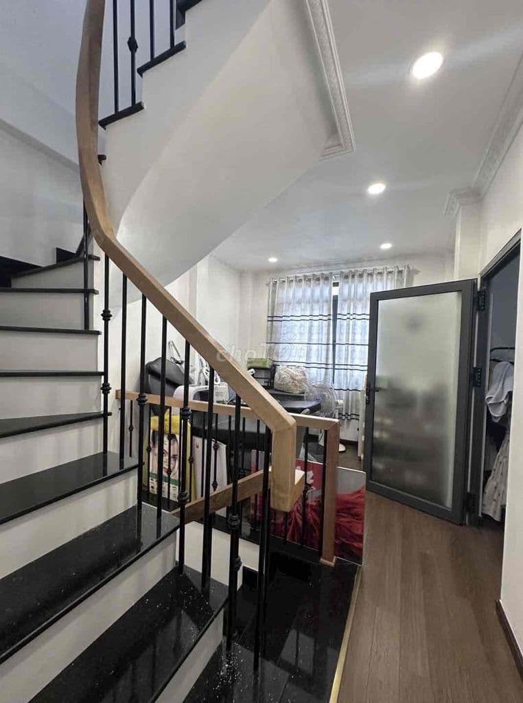 CẦN BÁN NHÀ 4 TẦNG – HẺM XE TẢI – GIÁ 5.38 TỶ - Ảnh 2