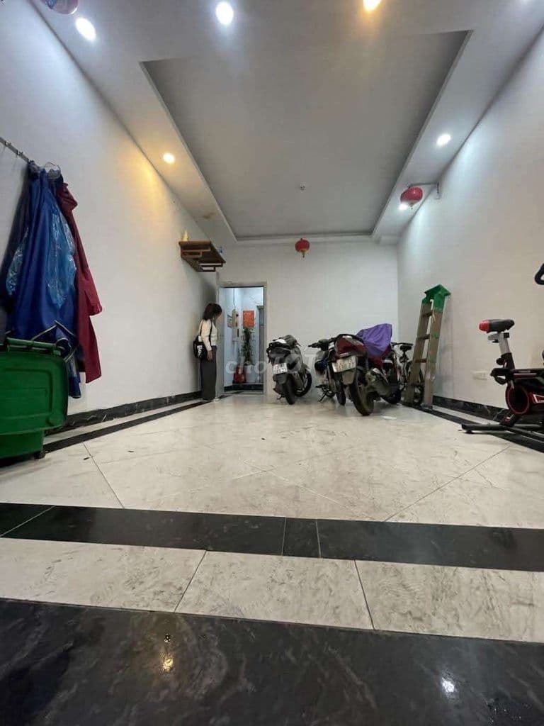 SIÊU PHẨM TÔ VĨNH DIỆN - TOÀ CCMN 8 TẦNG LÔ GÓC HIẾM CÓ GIÁ CỰC MỀM