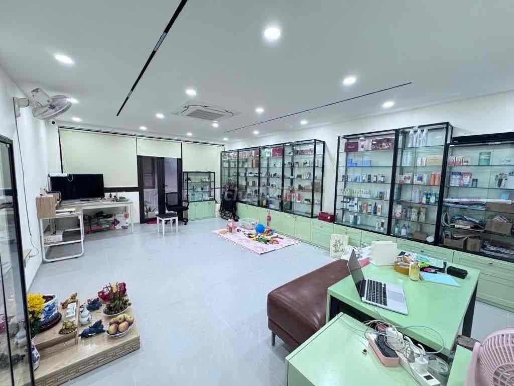 CHÍNH CHỦ CẦN BÁN CĂN NHÀ MẶT PHỐ - KINH DOANH ĐỈNH -