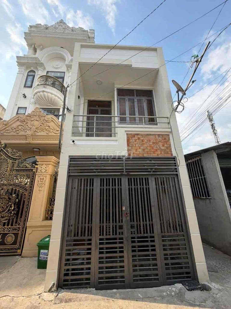 Nhà sau QH là mặt tiền Phạm Thị Giây, cách ngã ba đông quan 1km