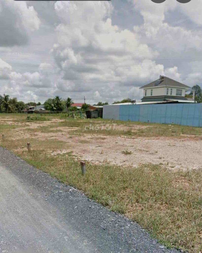 Ngộp cần ra gấp 1 sẹc đường Đặng Thị Tô Trung Lập Hạ 85m thổ cư 650Tr