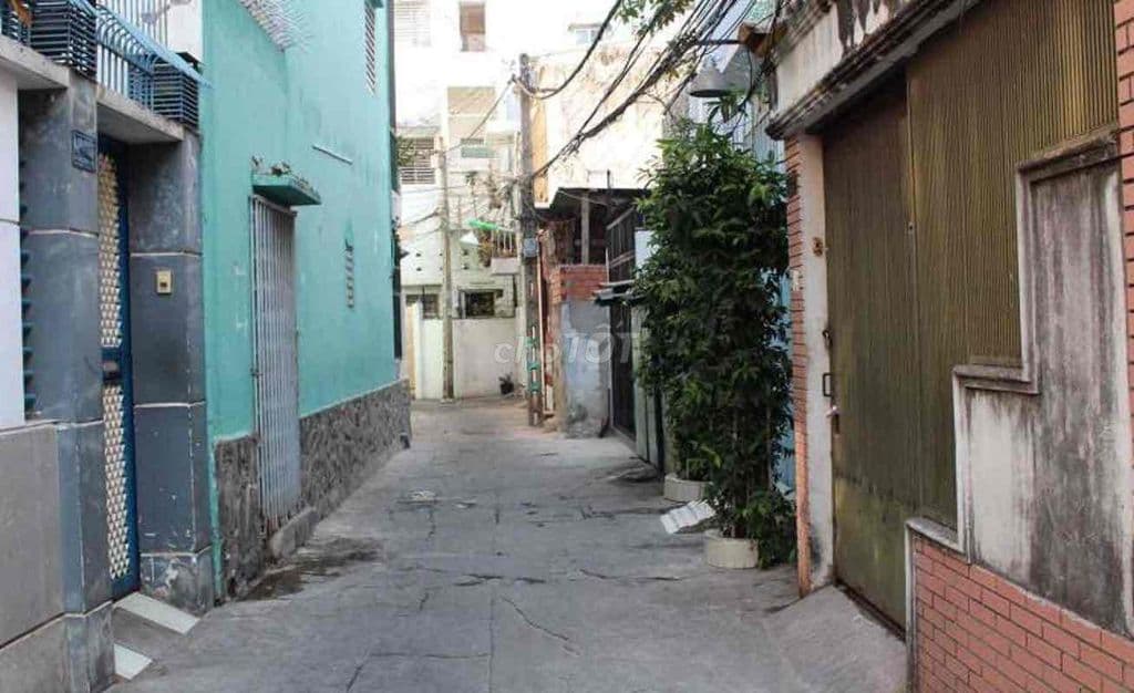 nhà gần Tỉnh lộ 10 , Quốc Lộ 1A, Lê Đình Cẩn gần chợ , trường học