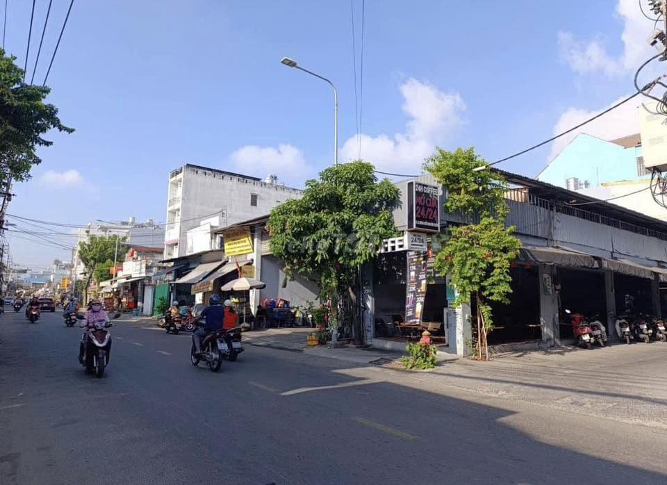 Bán nhà MT Trương Phước Phan, 5 x 16m, cấp 4, giá 8.2 tỷ. (KD sầm uất)