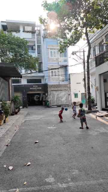 Nhà hẻm xe hơi đậu cửa, 4 tầng, cách Nguyên. Duy Trinh 50m, sổ vuông - Ảnh 2