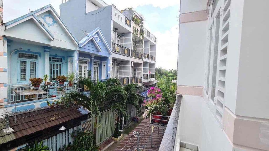 NHÀ PHỐ 3.5 X 12(40M2)ĐƯỜNG LÊ VĂN LƯƠNG ,PHƯỚC KIỂN SỔ HỒNG SANG TÊN.