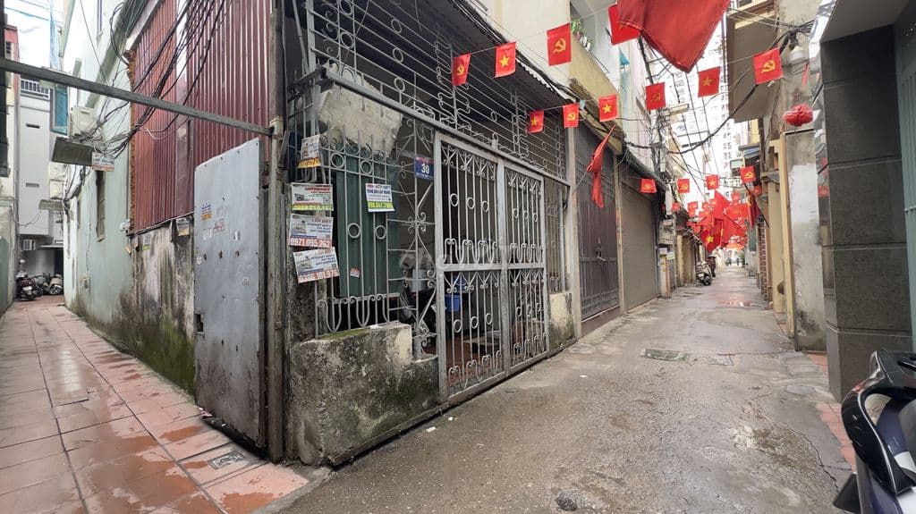 Nhà cấp 4 Đầu ngõ 174 đường Tam Trinh. SĐ riêng, vị trí đẹp. - Ảnh 2