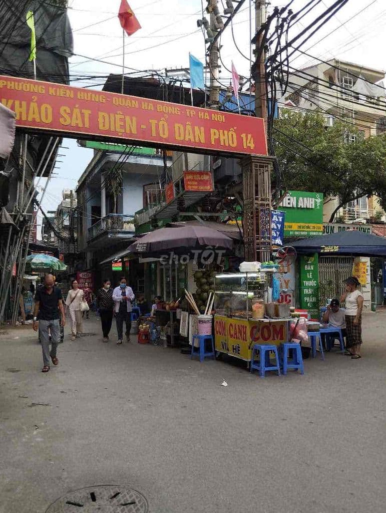 CHÍNH CHỦ EM CẦN BÁN NHÀ TẬP THỂ TẦNG 1 kinh doanh sầm uất. - Ảnh 3