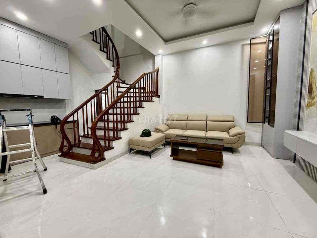 10.6 TỶ - THÁI HÀ - 35m x 5T x mt 6,2 - LÔ GÓC - VIP ĐỐNG ĐA - Ảnh 2