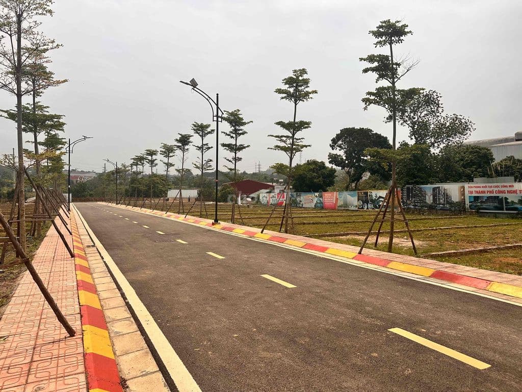 ĐẤT VEN KHU CNC HOÀ LẠC ( PHÚ CÁT) ĐẸP - RẺ NHẤT THỊ TRƯỜNG - Ảnh 3