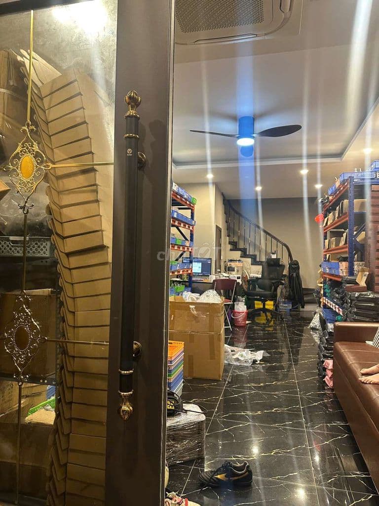 Chính chủ bán nhà 5 tầng