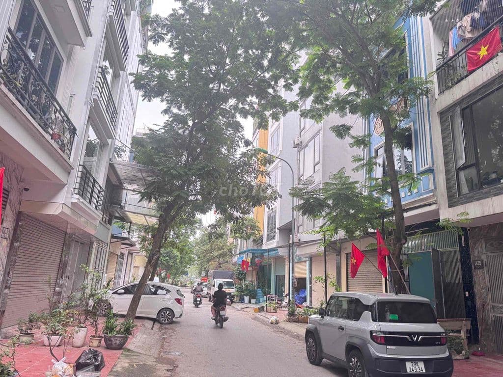 Cắt lô đất kdt mậu lương DT 50m oto tránh giá nhỉnh 11ty - Ảnh 3