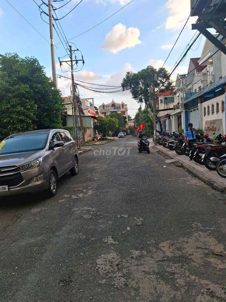 Cẩn Bán gấp Đất P .TTN Q12 DT.7x5 thổ cư 100% Đương xe công sổ hồng - Ảnh 3