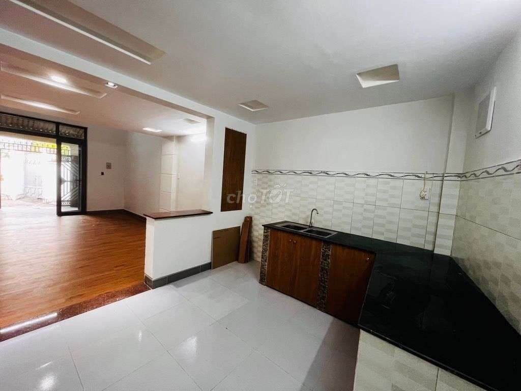 NHÀ BÁN ĐẸP NGAY TRUNG TÂM PHƯỜNG THỦ ĐỨC - Ảnh 3