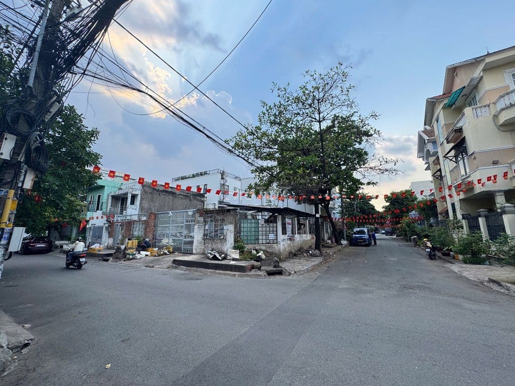 Bán đất 2 mặt tiền Hiệp Bình Chánh - 254m2 (16x16m) - Giá 29 tỷ - Ảnh 2