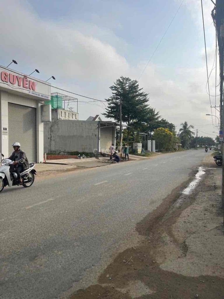 mặt tiền long thuận