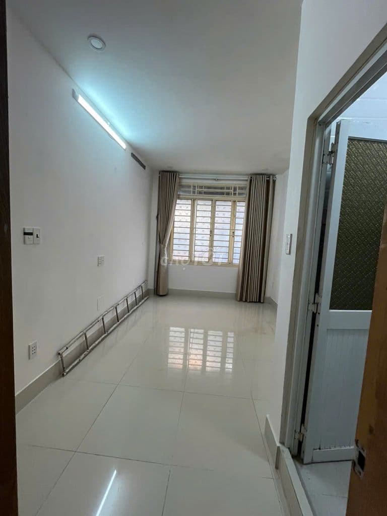BÁN NHÀ 4 TẦNG - HẺM 39 HUỲNH VĂN BÁNH ,P.17, PHÚ NHUẬN - CÁCH MT 30M - Ảnh 3