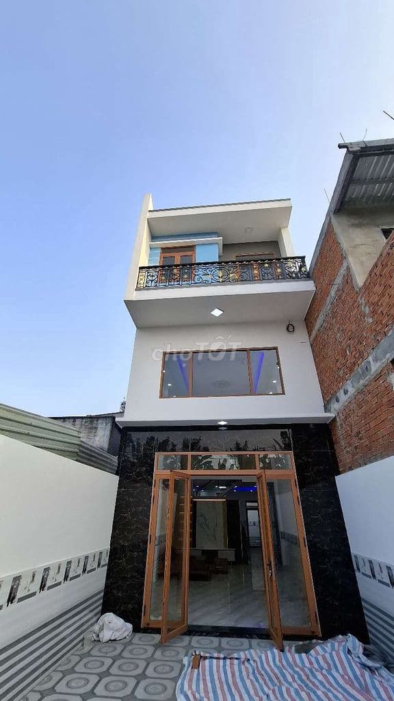 5x25 thới tam thôn 9 xây mới lửng lầu chỉ 6t200 thương lương