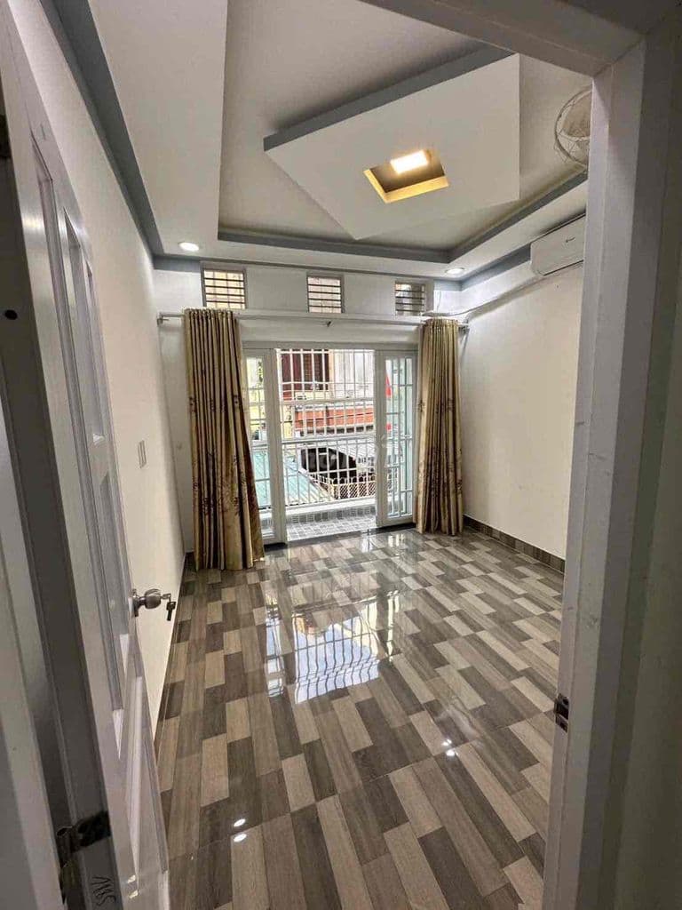 Bán nhà hẻm xe hơi nho gần chợ trường học bv - Ảnh 3