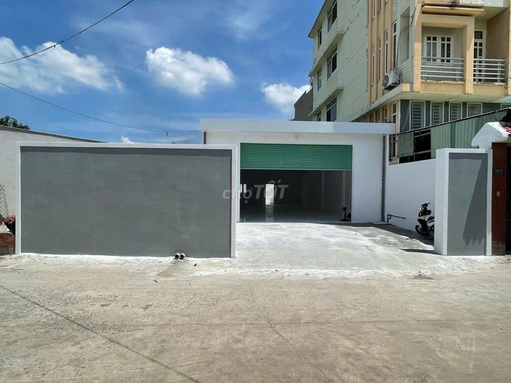 Bán nhà 8x24 nhà cấp 4 ngay ngã tư trung chánh - Ảnh 2