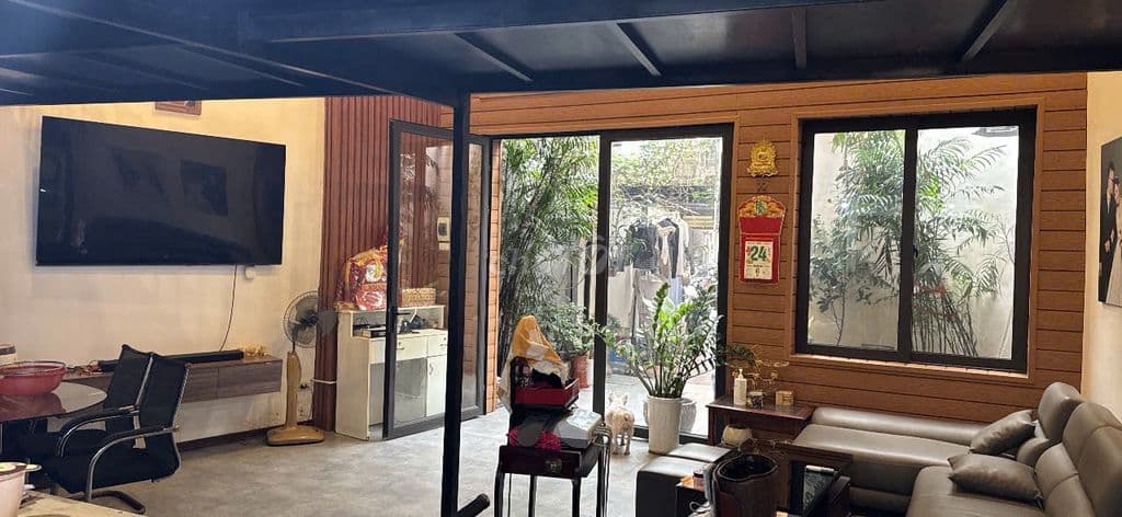 Bán Nhà Mặt Phố - Dốc Minh Khai