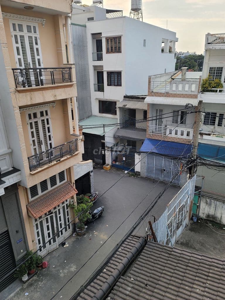 Nhà hẻm xe tải đậu trước nhà - 60m2 - Giá 8.9T - Ảnh 3