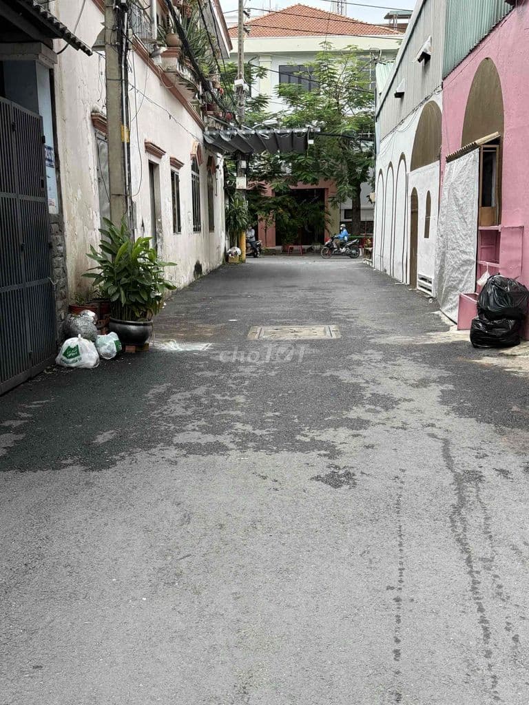 Hẻm Xe Hơi - 3 Tầng Mới - 48M2 - Ngay Khu Víp Chung Cư Osimi