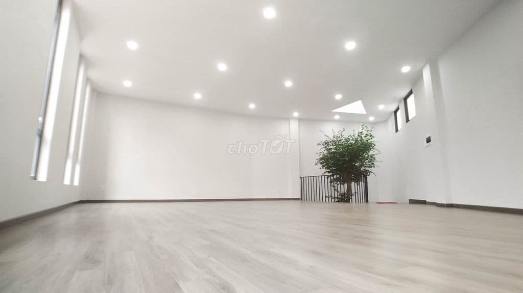 Bán gấp MT 126 Hồ Bá Kiện,Q10.DT:9x8m 2 tầng,HĐT VINAMILK 44tr/tháng - Ảnh 3