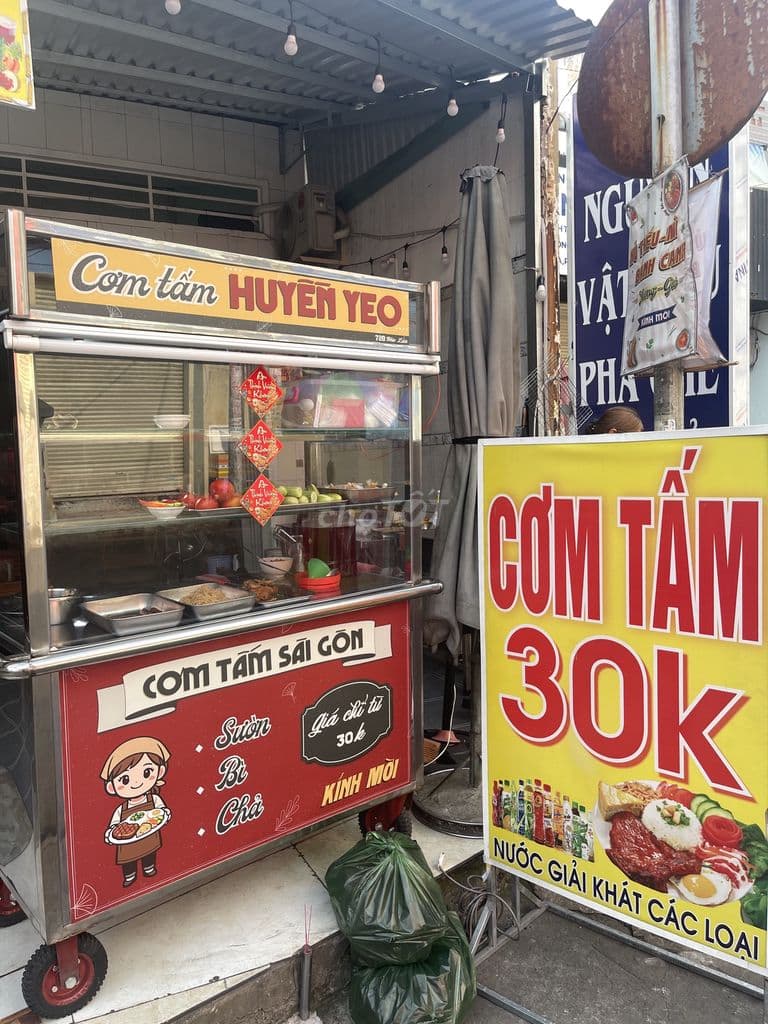 Sang Quán Cơm Tấm 720 Tên Lửa